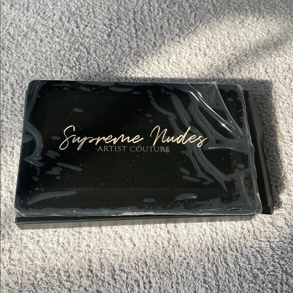 ARTIST COUTURE - Supreme Nudes Palette